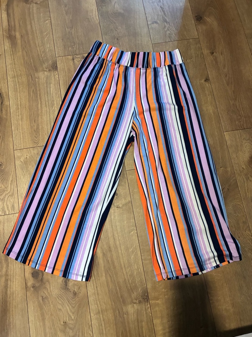 Women’s French Laundry Striped Capri Palazzo Style Pants  size Medium
